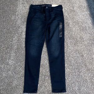 American Eagle Super High Rise Jegging SIZE 6